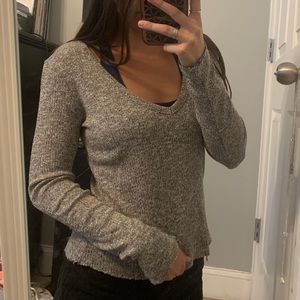 Gray long sleeve v neck